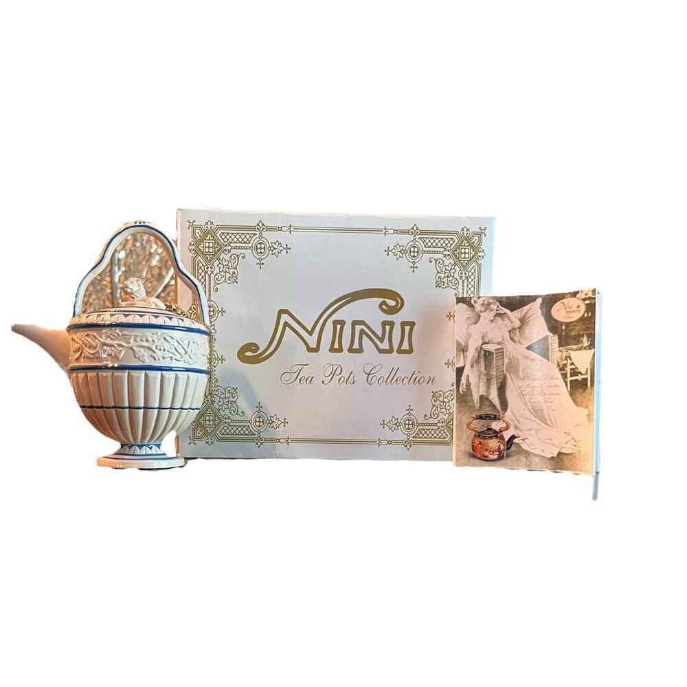 Vintage Nini Lion Caneware Teapot, In Box with paperwork, Hand Painted